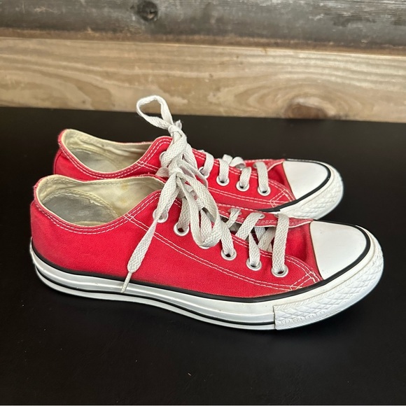 Converse All Star Chuck Taylor Low Ox Red Casual Sneakers  Mens 5 Women’s 7 - Picture 4 of 10